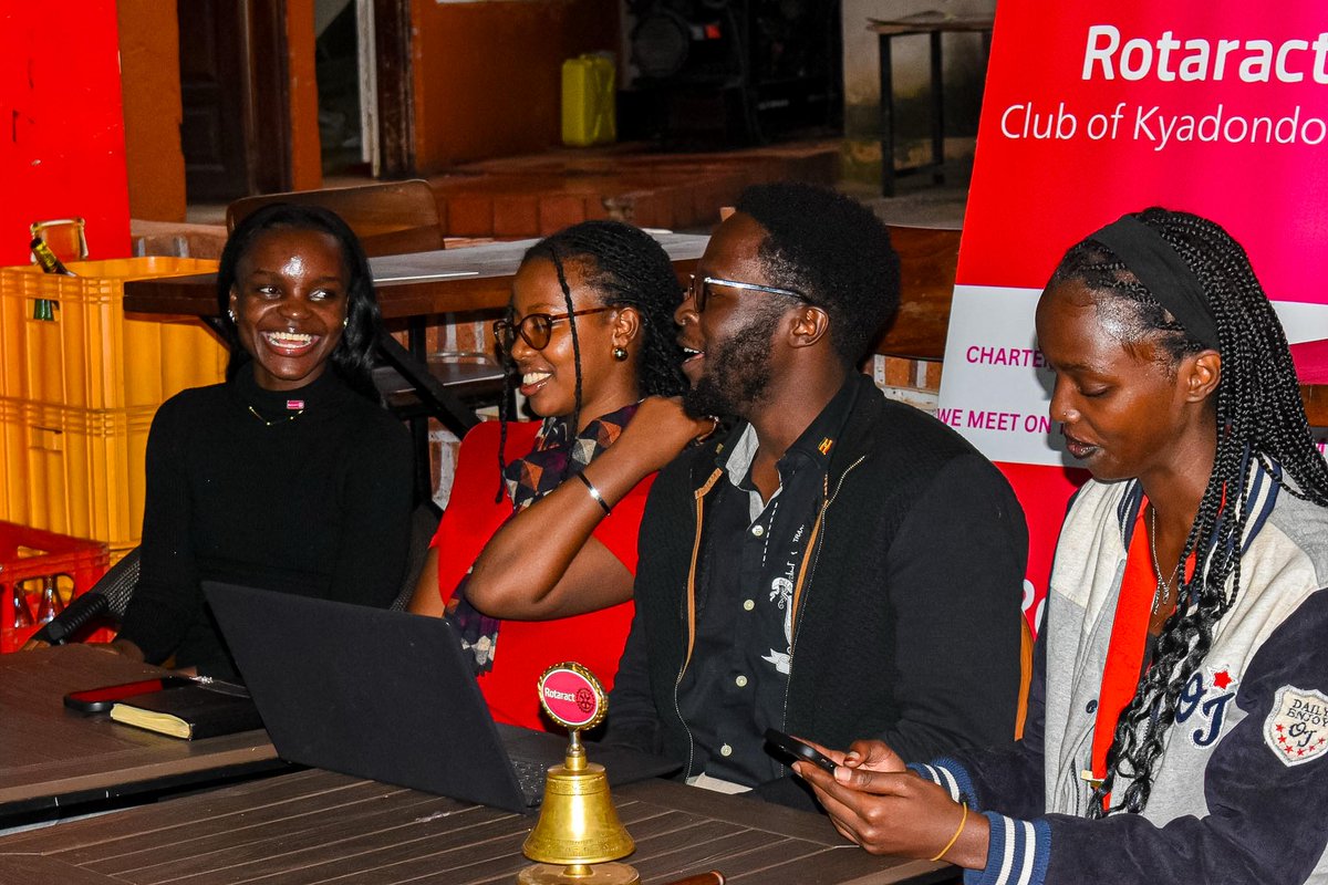 RacKyadondo's tweet photo. Passion.🤗 Pressure. Peace of mind🔥🔥.
We sat down, spoke up, and showed out.
A fellowship on balancing it all — school, work &amp; wellness all at Kyadondo ❤️
#RotaractKyadondo #MentalHealthMatters #FellowshipVibes #YoungAndLeading
#RotaryEyamba #unite4good9213 #thisisrotaract https://t.co/rlcSkJgBM0