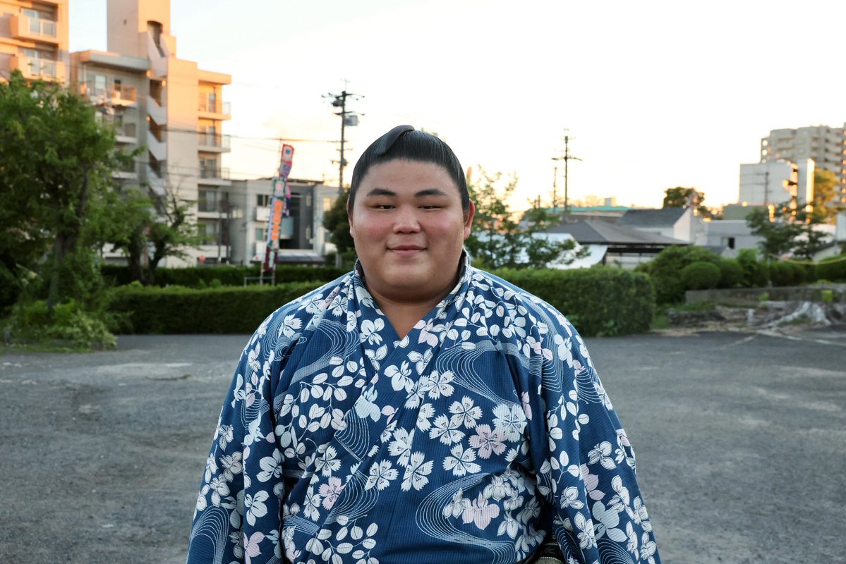 isegahama_beya_'s tweet image. 幕内 #伯桜鵬 関が初めての金星🌟
取組を終え、師匠に報告をしました。
#伊勢ヶ濱部屋 #isegahama