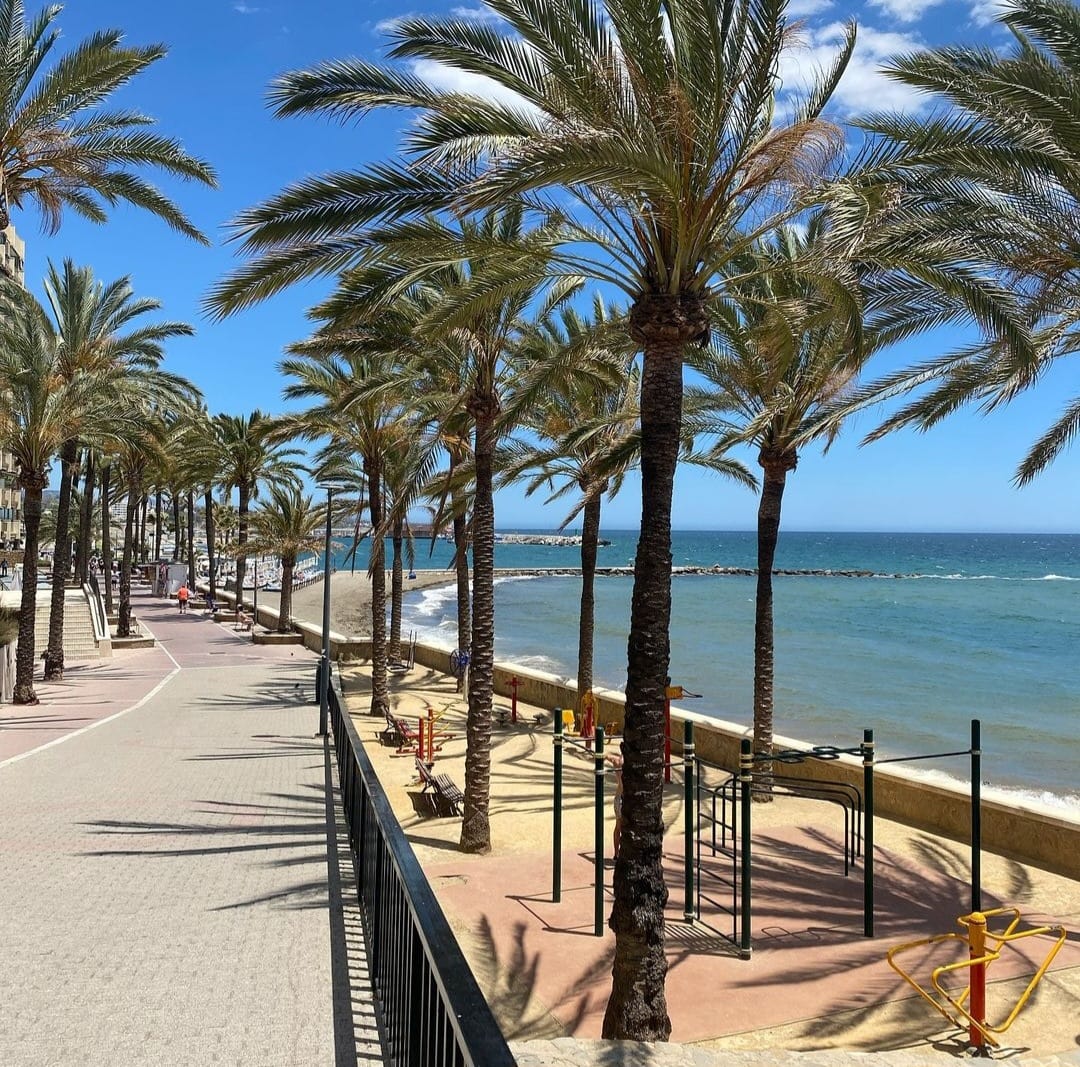 Costa Del Sol Holidays &amp; Life