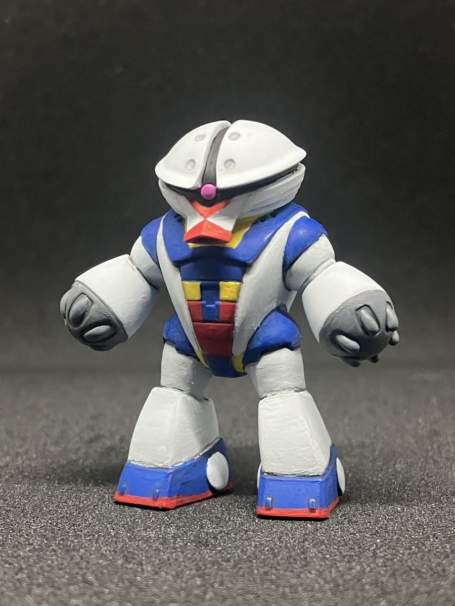 IMOCUSTOM's tweet image. 連邦系はガンタンクのみでジムどころかガンダムすら出なかったので、せっかく買ったアッセンブルカラーを試したくてアッガイをトリコロールカラーで塗りました✨
筆塗りは難しい😅
#チョコサプ