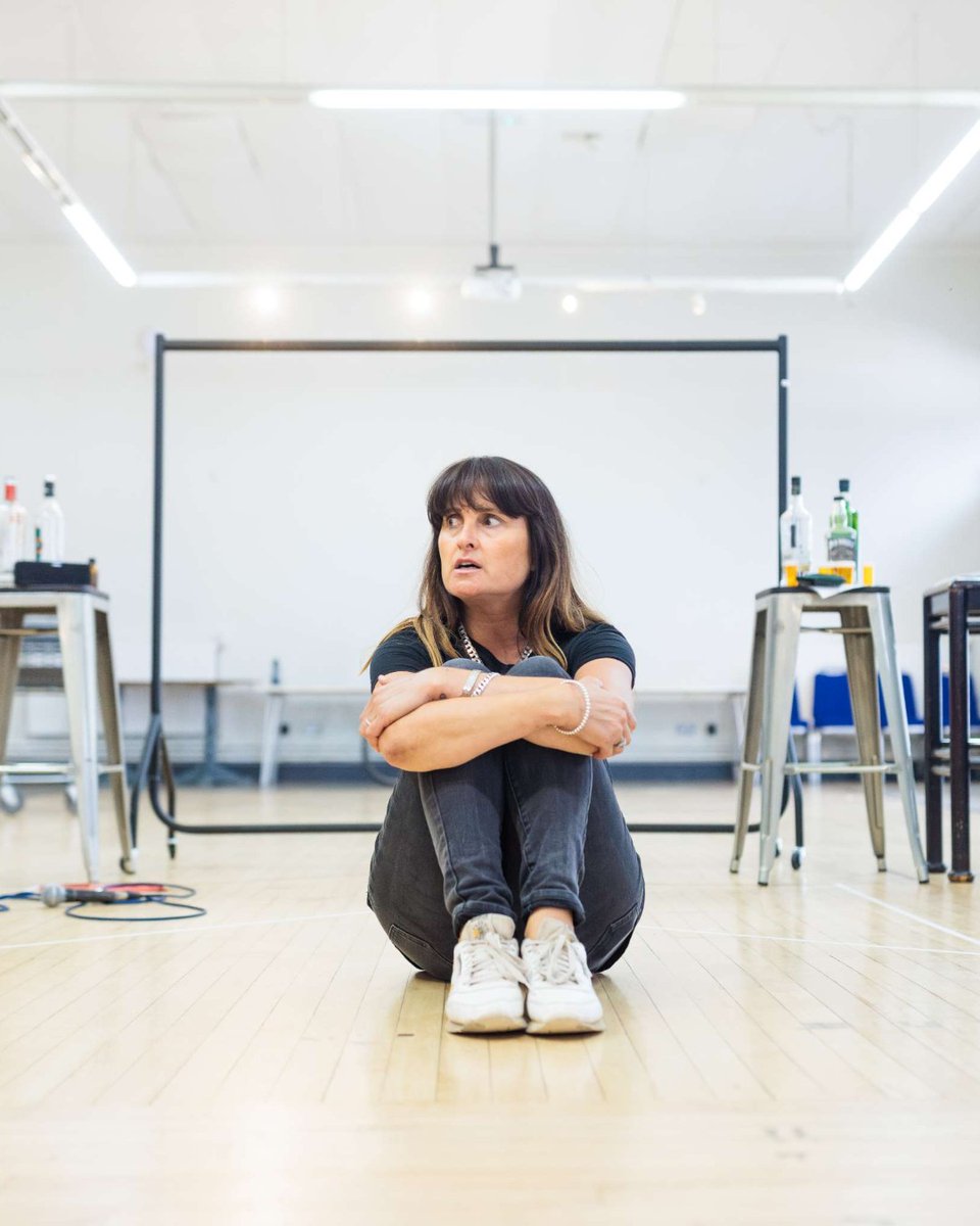 traversetheatre's tweet image. Standing in the Shadows of Giants is in rehearsal! 🎤 Traverse Associate Artist Bryony Shanahan directs this autobiographical debut by Lucie Barât, about being the sister of one of the UK's most famous musicians.
25 JUL - 24 AUG #TravFest25
traverse.co.uk/whats-on/event…
@thehalearts