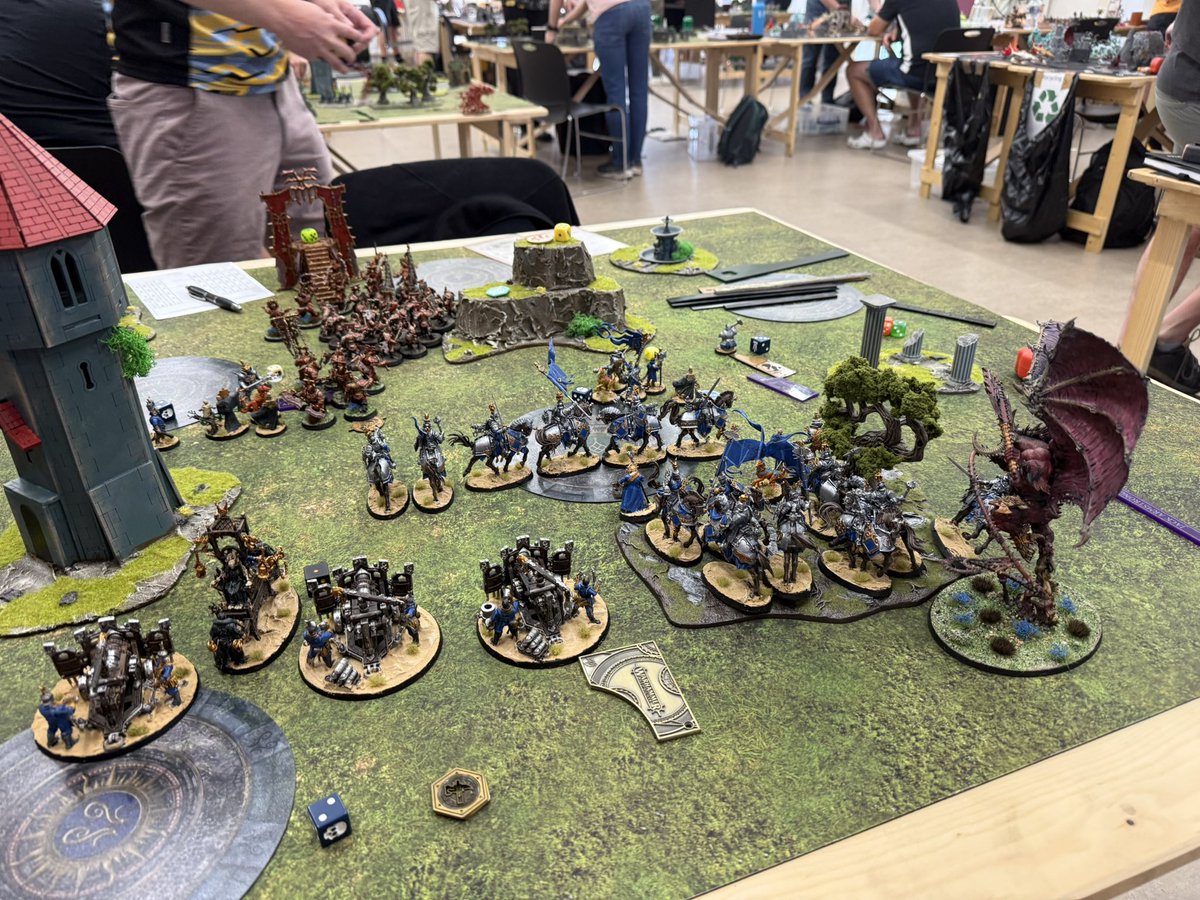 12 shots from cannons doing 0 wounds to the blood Thirster is making this game very close! Freddie won t3 priority and gave it to me so could now get doubled