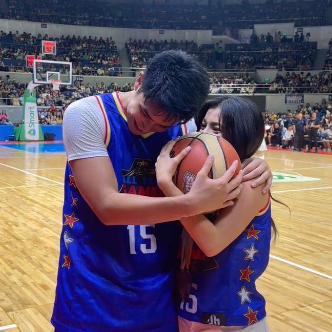 Lookin' forward to more of these moments!

DONNY TAKES OVER 
#CourtSideWithDonBelle 
#BELLEyondTheGame