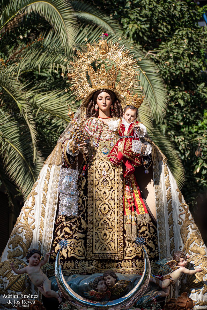 Rosario de la Aurora Carmen Coronada.

#CofradiasMLG #Carmen #Málaga #Julio