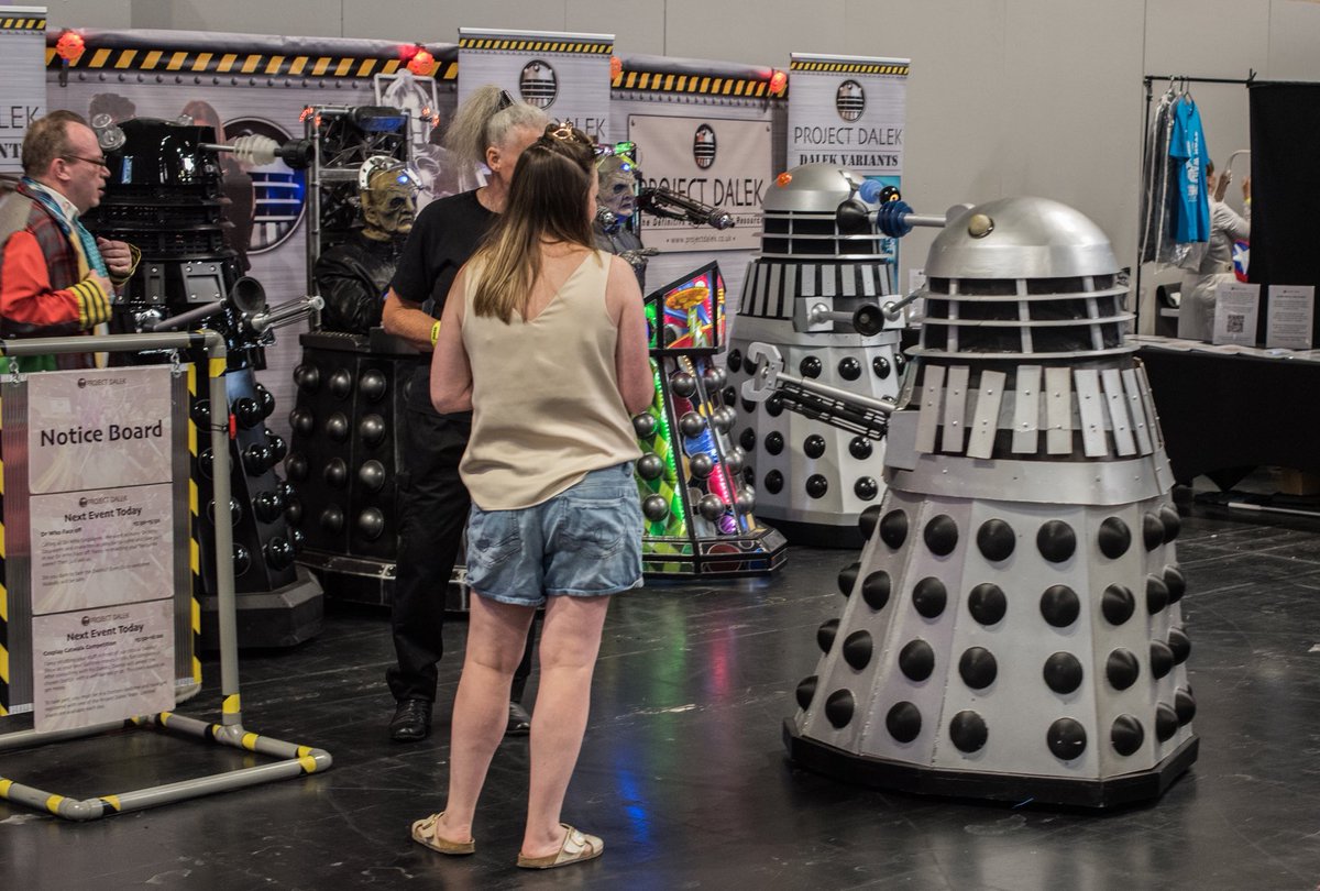 comconmidlands_'s tweet image. Turns out, Daleks are very chatty when they're not exterminating! 馃槀馃浉
Who else got stopped by these guys for a friendly invasion?
馃摲: Adam Atkinson