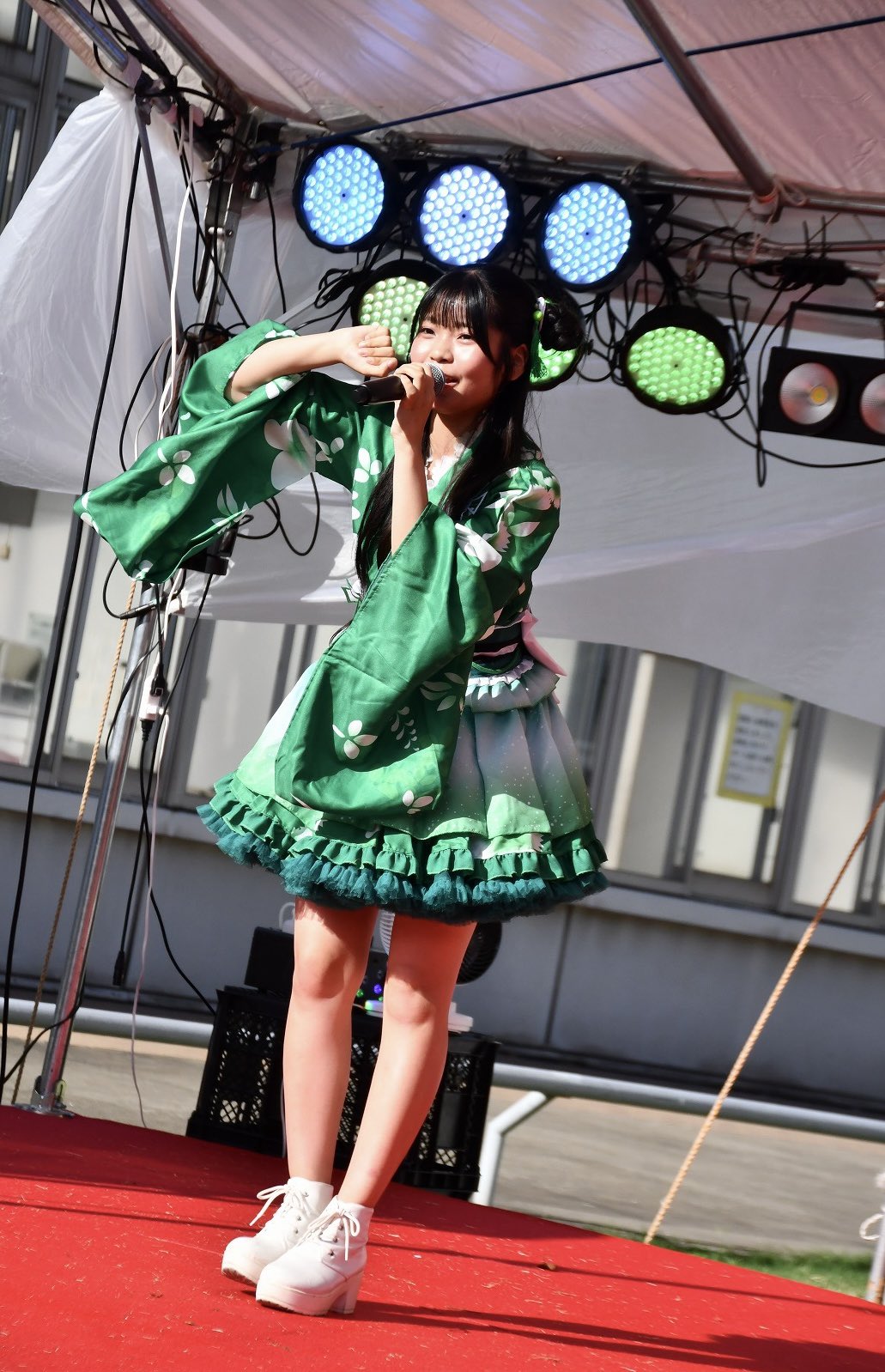 MAX リナ　ミーナ　ナナ　サイン入りジャケット Collection Lina Mina Reina Nana / 写真集 : MAX | HMV&BOOKS