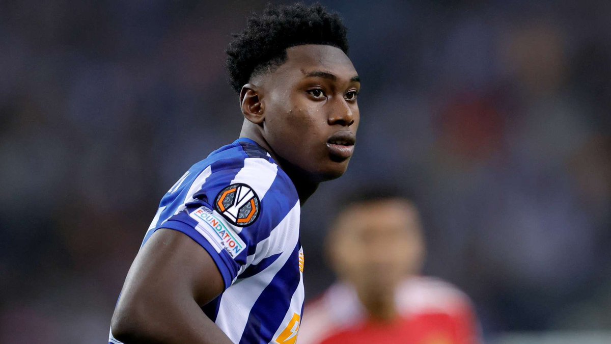 With the Gyokeres deal stalling out epically… What’s stopping us from going for Samu instead? Cheaper, younger and a similar profile? 
Less prolific at this stage, but a big strong athlete with bags of potential!