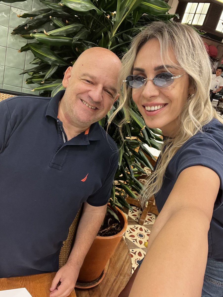 7 numaranın sahibi , Çubuklu formanın hakkını vermiş , CEV şampiyonlar şampiyonu kadronun orta oyuncusu blok canavarı  sonsuza kadar sarı melek ⁦<a href="/duygubal/">Duygu BAL</a>⁩ sağ olsun resim isteğimi kırmadı, eski günleri biraz konuştuk çok büyük zevkti yolun açık olsun teşekkürler 💛💙