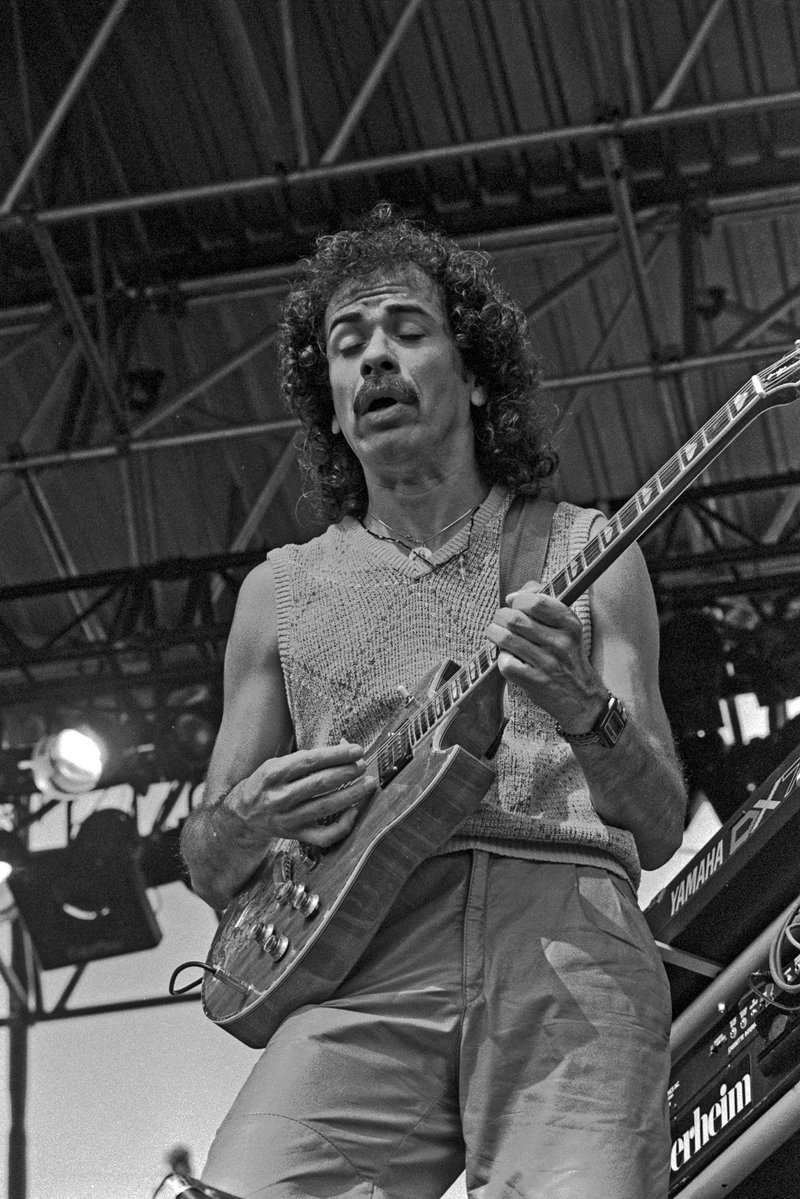 TextBlogRNRoll's tweet image. . @SantanaCarlos a 78 ans aujourd'hui !
Il les a parait-il fêté avec @orianthi hier au FESTIVAL GUITARE EN SCENE
Retrouvez toutes mes chroniques sur ce guitariste très expressif et au son immédiatement reconnaissable : textes-blog-rock-n-roll.fr/santana/
Happy #Birthday Carlos !
#santana
