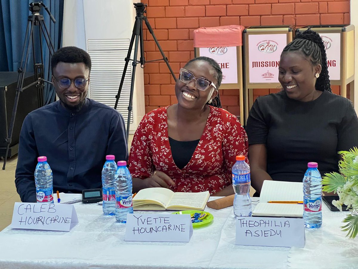 Hcifaithtemple's tweet image. Your willingness to be mentored is inspiring! Let's keep shining! 💡 #YouthMentorship #NextLevelConference  #Hcifaithtemple #fellowship