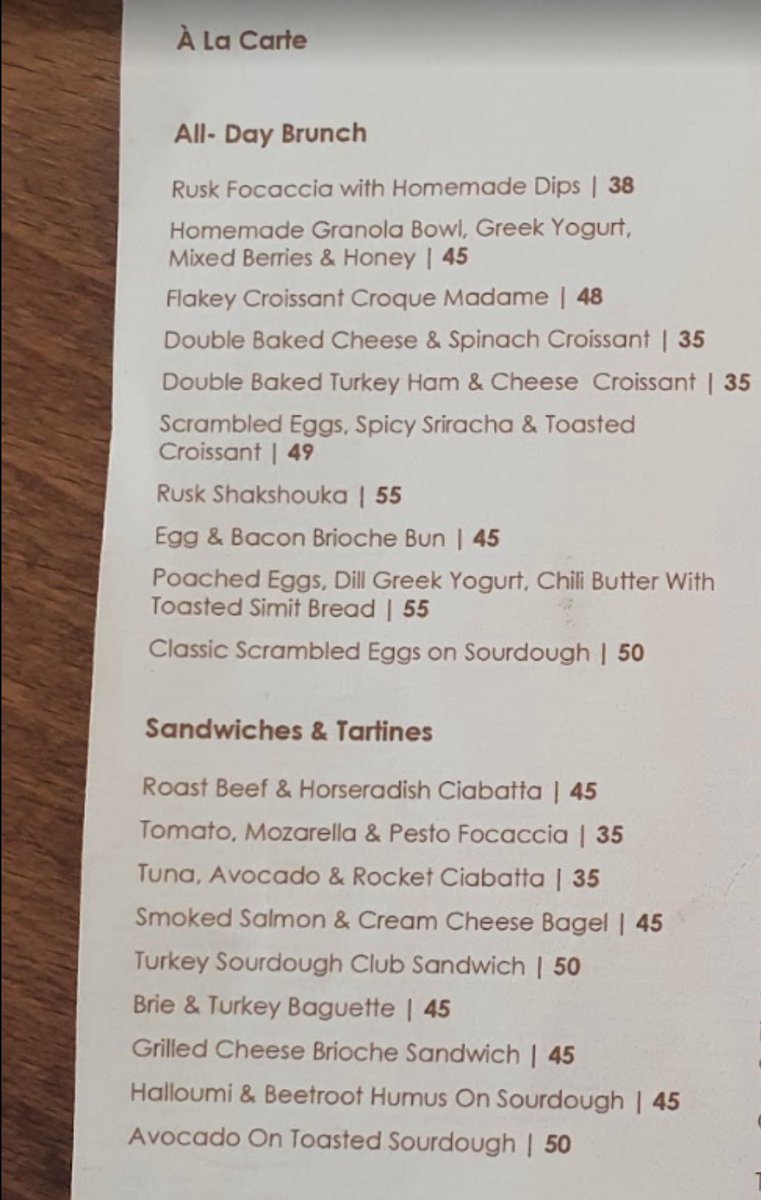 damoom81's tweet photo. SOS MOOTS
what tf is even remotely low cal in this menu??? https://t.co/os99RDiPgS