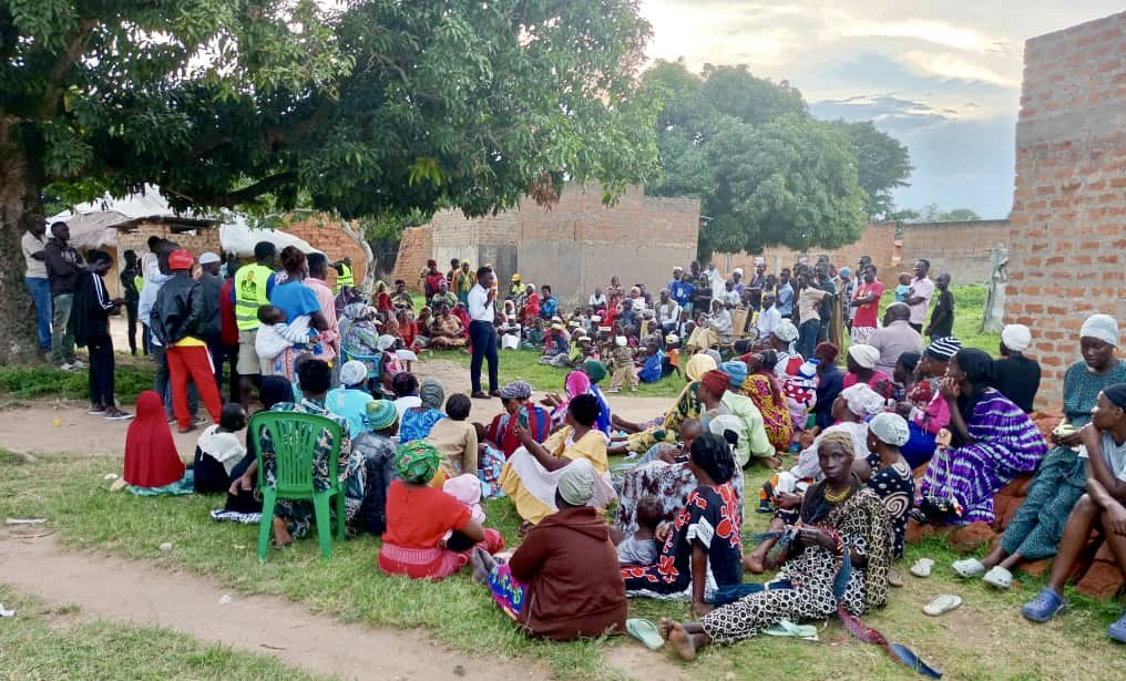 LAlionzi's tweet image. Yesterday evening, the residents of Madi Cell—Tanganyika Ward came together to embrace the vision of transformative leadership—One rooted in enriching Arua City to its full potential.
Alionzi Lawrence Dangote
Arua City Mayor 2026–31