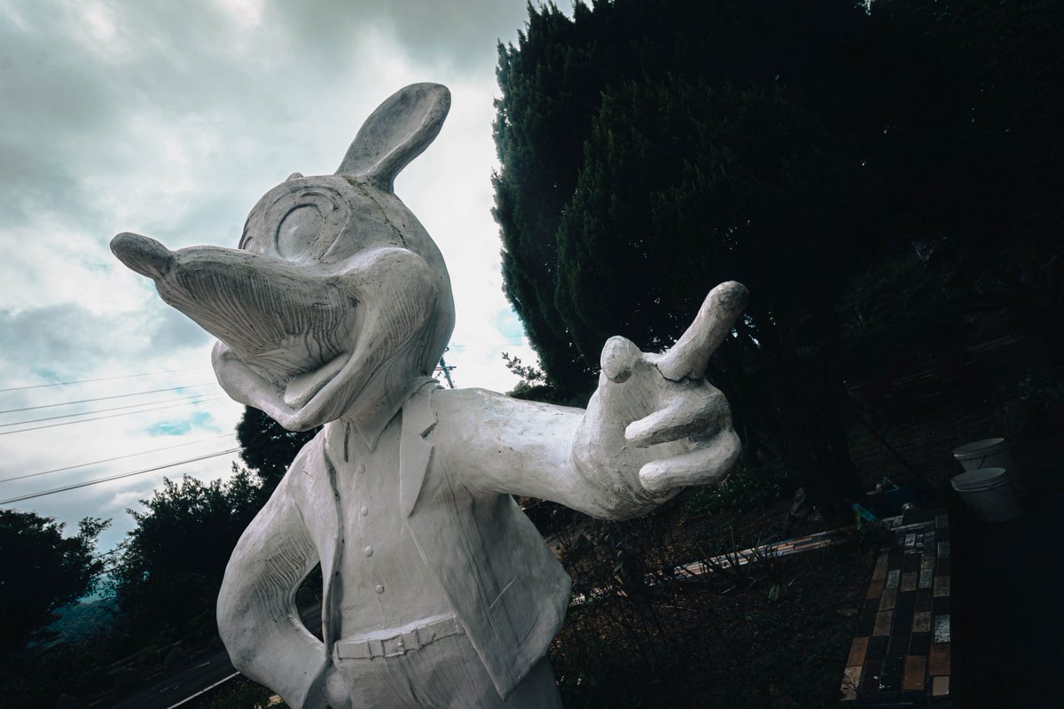 ダークサイドのディ◯ニーランド