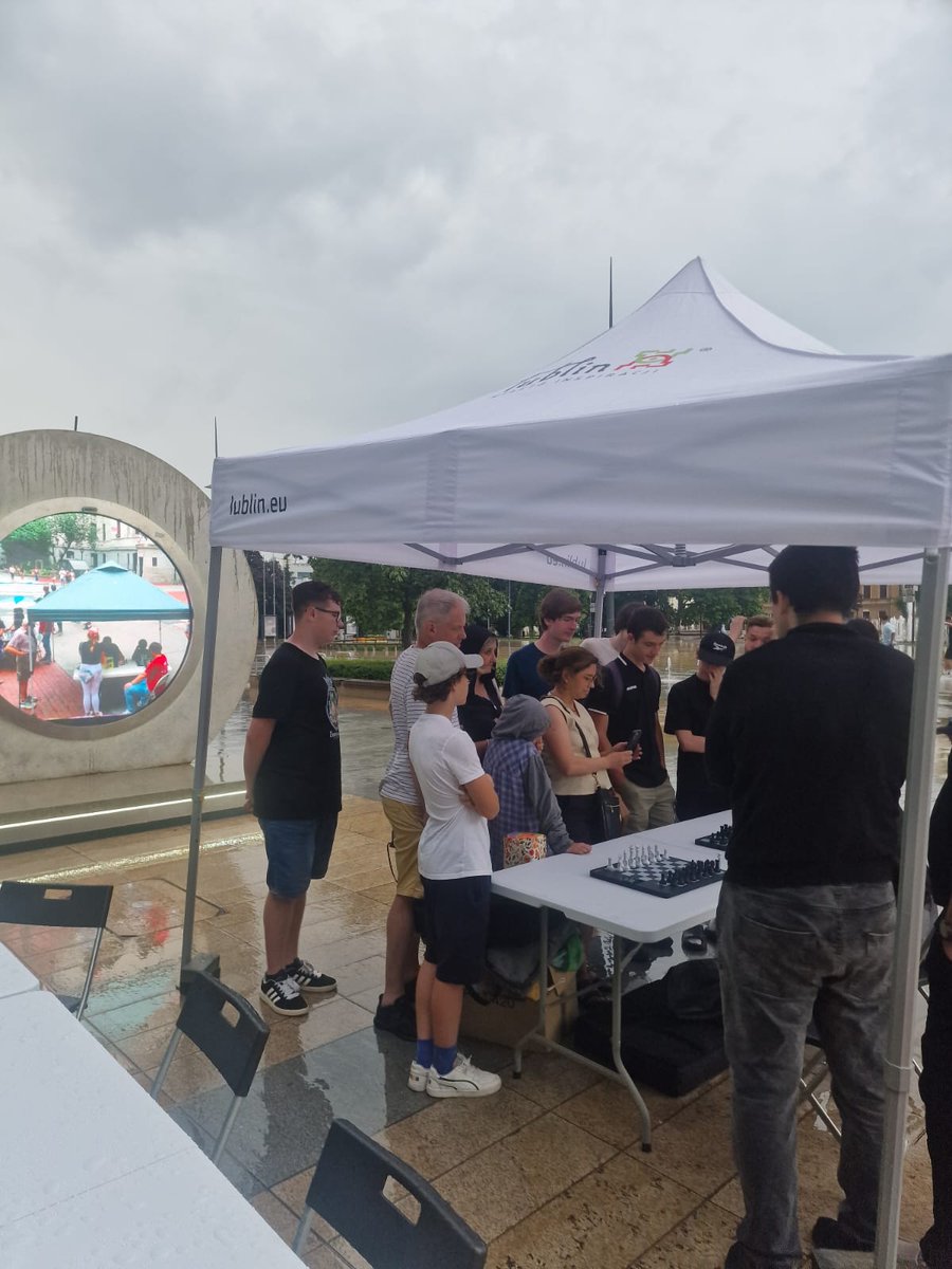 IA Judit Sztaray (@chessarbitress) on Twitter photo Kudos to <a href="/dawczerw/">IM Dawid Czerw</a> and the entire Polish team for keeping the event dry :) Rain or shine, chess won't stop!
<a href="/portalsorg/">portals.org</a> <a href="/chesscom/">Chess.com</a> <a href="/PlayChessUp/">ChessUp</a> <a href="/Ayelenchess/">Ayelén</a> Kudos to <a href="/dawczerw/">IM Dawid Czerw</a> and the entire Polish team for keeping the event dry :) Rain or shine, chess won't stop!
<a href="/portalsorg/">portals.org</a> <a href="/chesscom/">Chess.com</a> <a href="/PlayChessUp/">ChessUp</a> <a href="/Ayelenchess/">Ayelén</a>