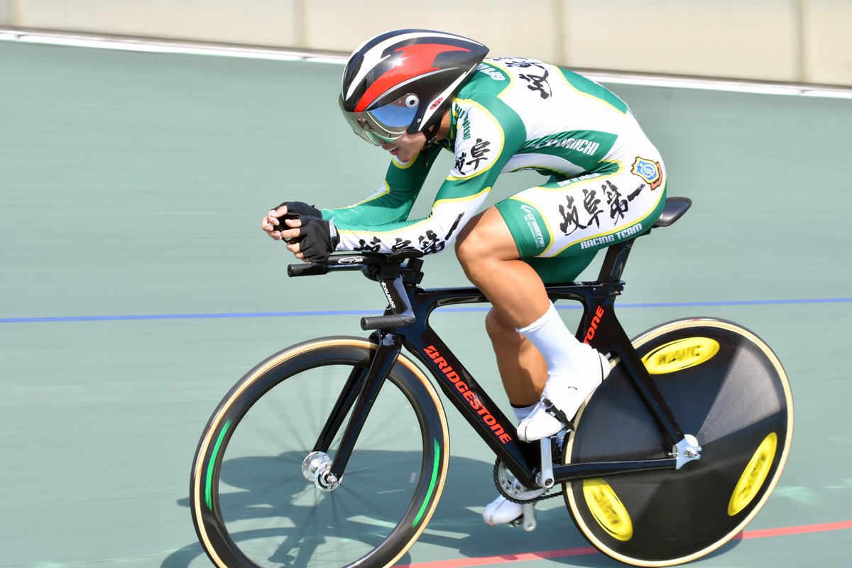 JCF_event's tweet photo. 2025 JOCジュニアオリンピックカップ自転車競技大会
男子U17 3km個人パーシュート
1位 落合隼（静岡北高校）　3:34.796
2位 戸倉誠大（宇陀高校）　3:41.993
3位 永井裕（岐阜第一高校）　3:43.001 https://t.co/x8B7wpA9lY