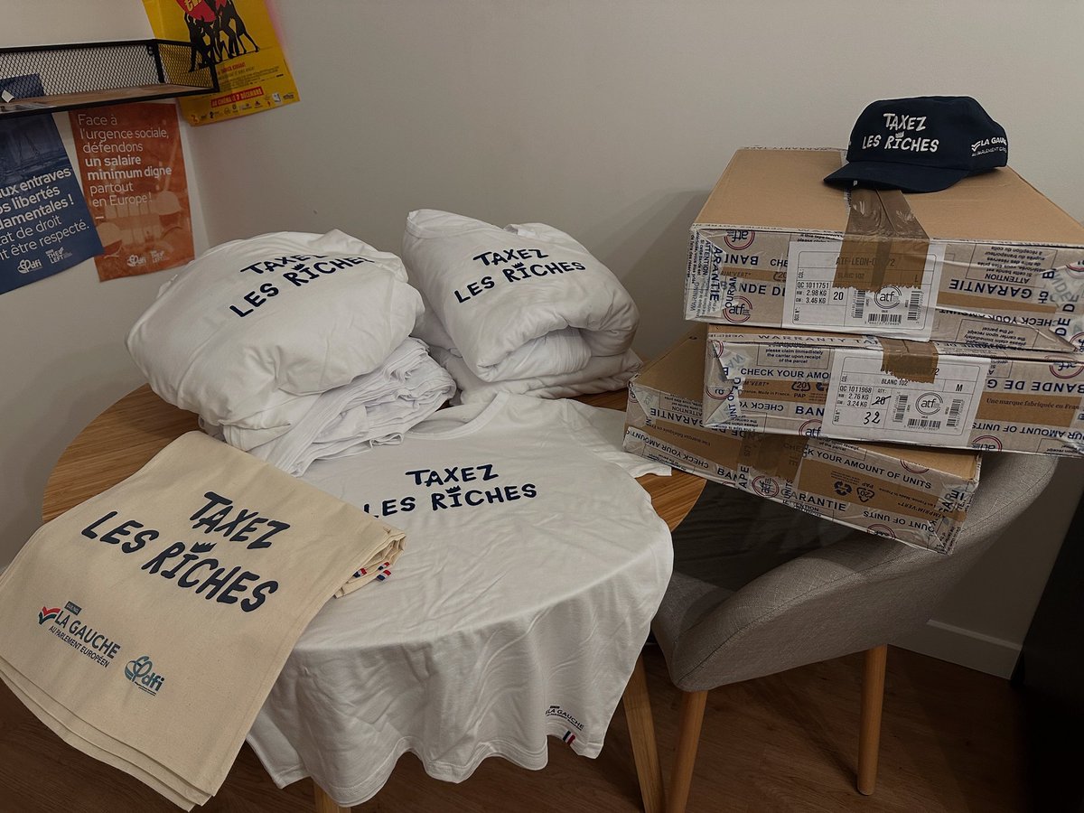 ManonAubryFr's tweet image. Une petite surprise vous attend aux Amfis... et cela risque de ne pas plaire à Bernard Arnault !
➡️ Rdv du 21 au 24 août à nos universités d'été près de Valence.
Je vous donnerai le moment exact de rdv au stand de la délégation au Parlement européen pour récupérer ces petits…