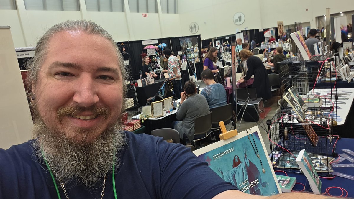 incensepunk's tweet image. Come find us for the last day of @RealmMakers ! And don&apos;t miss our panel at 2:15 - bring all your burning incensepunk questions (pun, of course, intended)!