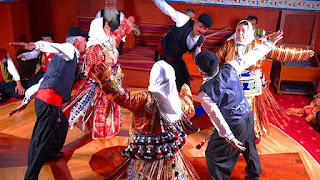 "Alevilerin mezhebi var mı? Aleviler hangi mezhepten?" gibi soruların yanıtının verildiği ayrıntılı bir makale
turkalevi.com/2023/05/alevil…