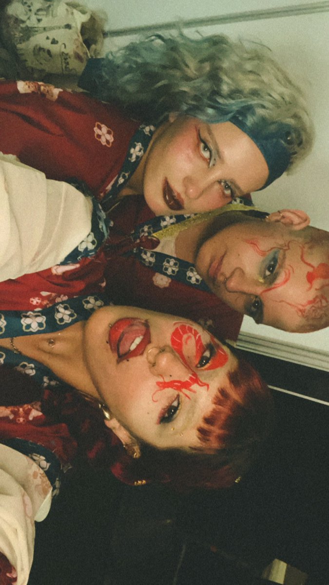 mingiteton's tweet image. Waos devoramos