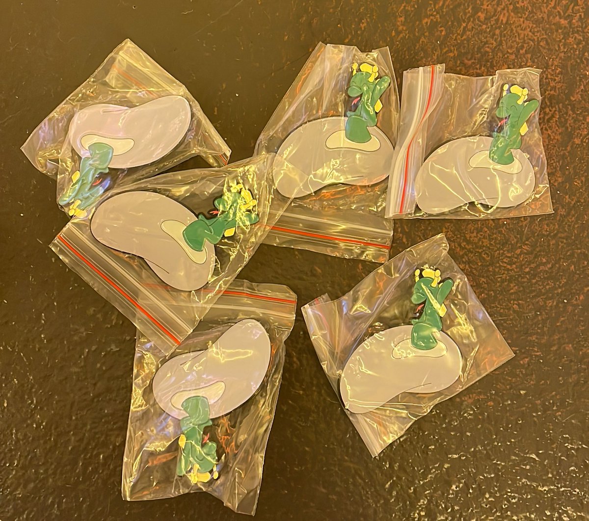 kofisimulator's tweet image. me and spartan are at the bfdixii meetup once again giving out pins for free! one per person once again and i'm running low so be quick to grab one !! we are currently on floor 3 !!!!!!
