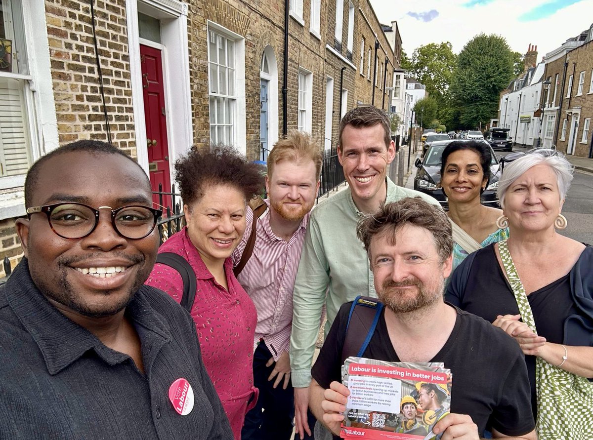 mtpennycook's tweet image. Out on the doorstep in West Greenwich this afternoon.
Thanks to all those residents who took the time to speak to us.