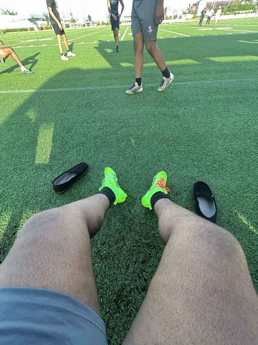 56pancakezz's tweet image. First day of work out the way my recruitment is open come and get me! #agtg #blessed