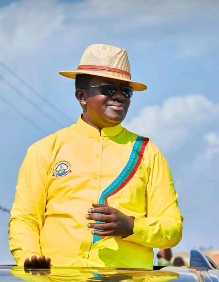 Robert Fibonacci (@robertfibonacci) on Twitter photo Hon Kajwengye Wilson will be a minister Or Deputy Speaker of the 12th Parliament of Uganda.
Those in favour drop a, "yes" in the comment section. <a href="/WKajwengye/">wilson kajwengye</a> <a href="/kiruhuralg/">Kiruhura DLG</a> <a href="/Parliament_Ug/">Parliament of Uganda</a> <a href="/NRMOnline/">NRM Party</a> <a href="/978KazoFM/">97.8 Kazo FM Omushomesa</a> <a href="/visionradio891/">Vision Radio 89.1 FM</a> #yks2025 #Uganda #NRMOnline #Nyabushozi Hon Kajwengye Wilson will be a minister Or Deputy Speaker of the 12th Parliament of Uganda.
Those in favour drop a, "yes" in the comment section. <a href="/WKajwengye/">wilson kajwengye</a> <a href="/kiruhuralg/">Kiruhura DLG</a> <a href="/Parliament_Ug/">Parliament of Uganda</a> <a href="/NRMOnline/">NRM Party</a> <a href="/978KazoFM/">97.8 Kazo FM Omushomesa</a> <a href="/visionradio891/">Vision Radio 89.1 FM</a> #yks2025 #Uganda #NRMOnline #Nyabushozi