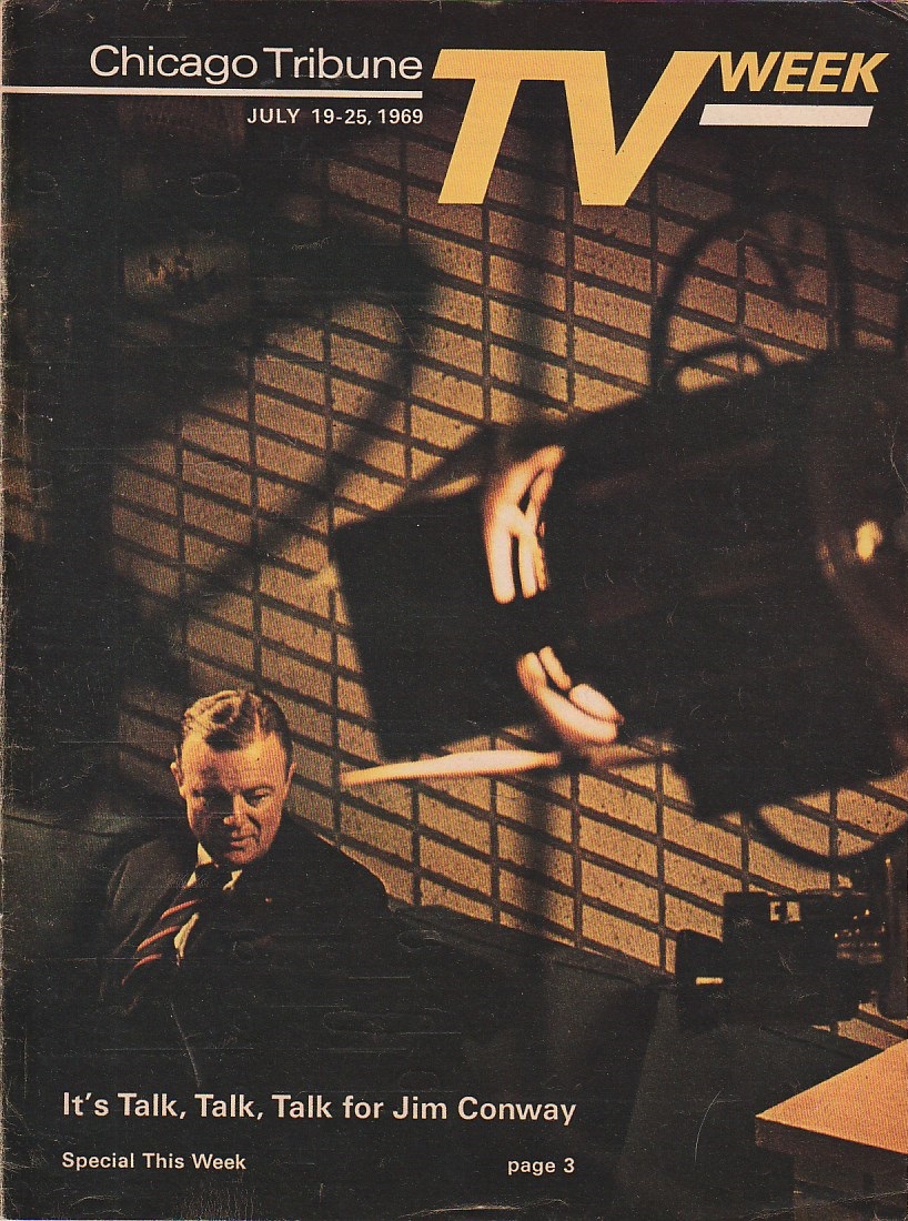 ChicagoTVGuides's tweet image. On this day in 1969
⭐️ Apollo 11 Moon Landing ⭐️
CBS, NBC, and ABC broadcast 30 continuous hours of coverage (see note circled in red).
Chicago Tribune TV Week. July 20, 1969