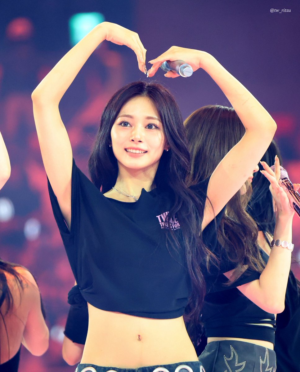 tw_ritzu's tweet image. 250720
ε―ζγπ₯°
#TWICE #νΈμμ΄μ€
#TZUYU #μ―μ #εη #γγ¦γ£