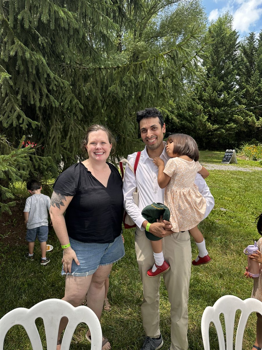 RepSuhas's tweet image. Had a blast judging the pie eating contest at @TheFarmerSays Peach Fuzztival. Maya and I also took part in our first peach pit spitting contest too. One of our many farm festival stops this year to highlight our new Agritourism Caucus.