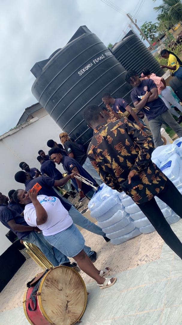 ahotor2015's tweet image. A visit to the female prison at Sekondi as part of events to mark our 10th anniversary.
@Bridget_Otoo @_AhotorHypeCrew @_CLIQImage @FadaMightyMan @JosiahQuarm1 @kobina_Ackerson @realogoe @malik_basintale @VanessaEboateng @tv3_ghana @KwekuOA