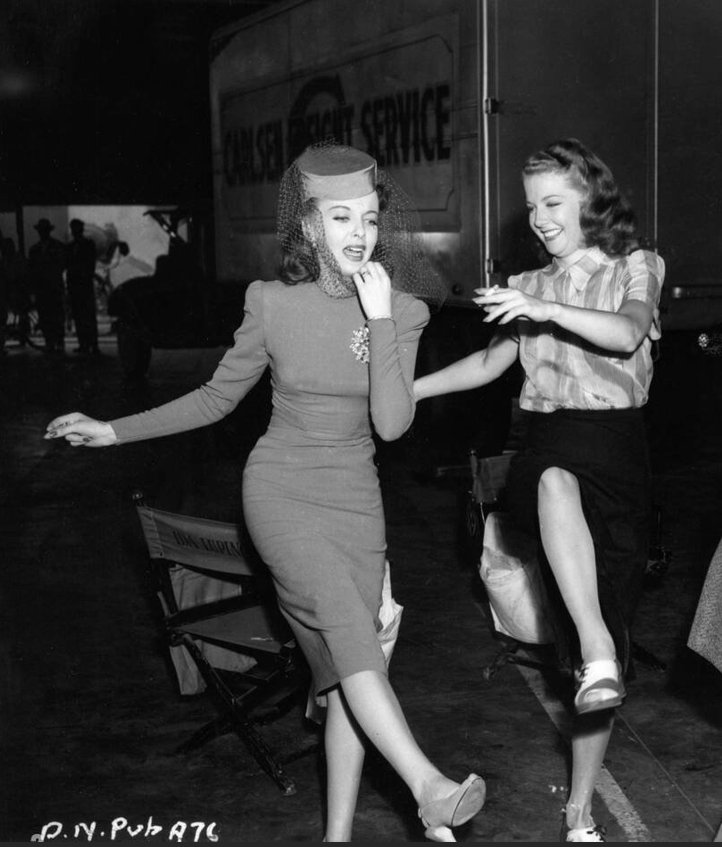 Comfort Photo of the Day

Ida Lupino and Ann Sheridan dancing on the set of They Drive by Night (1940)