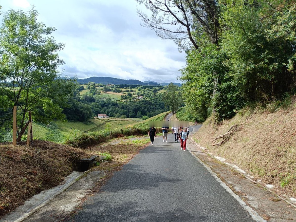 🏞️Ruta del Butrón

🚍Este sábado hemos seguido las visitas guiadas con el EKOBUS Bizkaia, disfrutando del patrimonio monumental de Uribe presente en Fruiz y Arrieta

💺Aun quedan unas pocas plazas para las siguientes excursiones: uribe.eu/ms/