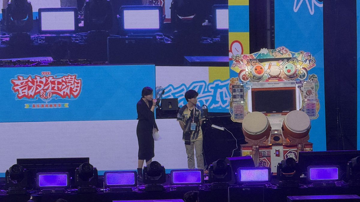 XMec_'s tweet photo. 音波狂潮3.0 Day2 終わり！
拍了几张のん和よしき https://t.co/G8d0Td1aX1