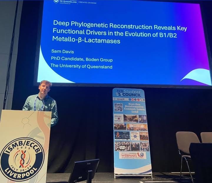 iscb_scs's tweet image. Tracing the roots of antibiotic resistance⁉️
❇️ Thank you Sam Davis for sharing with us, the evolutionary journey of "B1/B2 Metallo-β-Lactamases through deep phylogenetic reconstruction" at #SCS2025, highlighting functional drivers shaping their development🙌🏻
#ISMB #ISCB