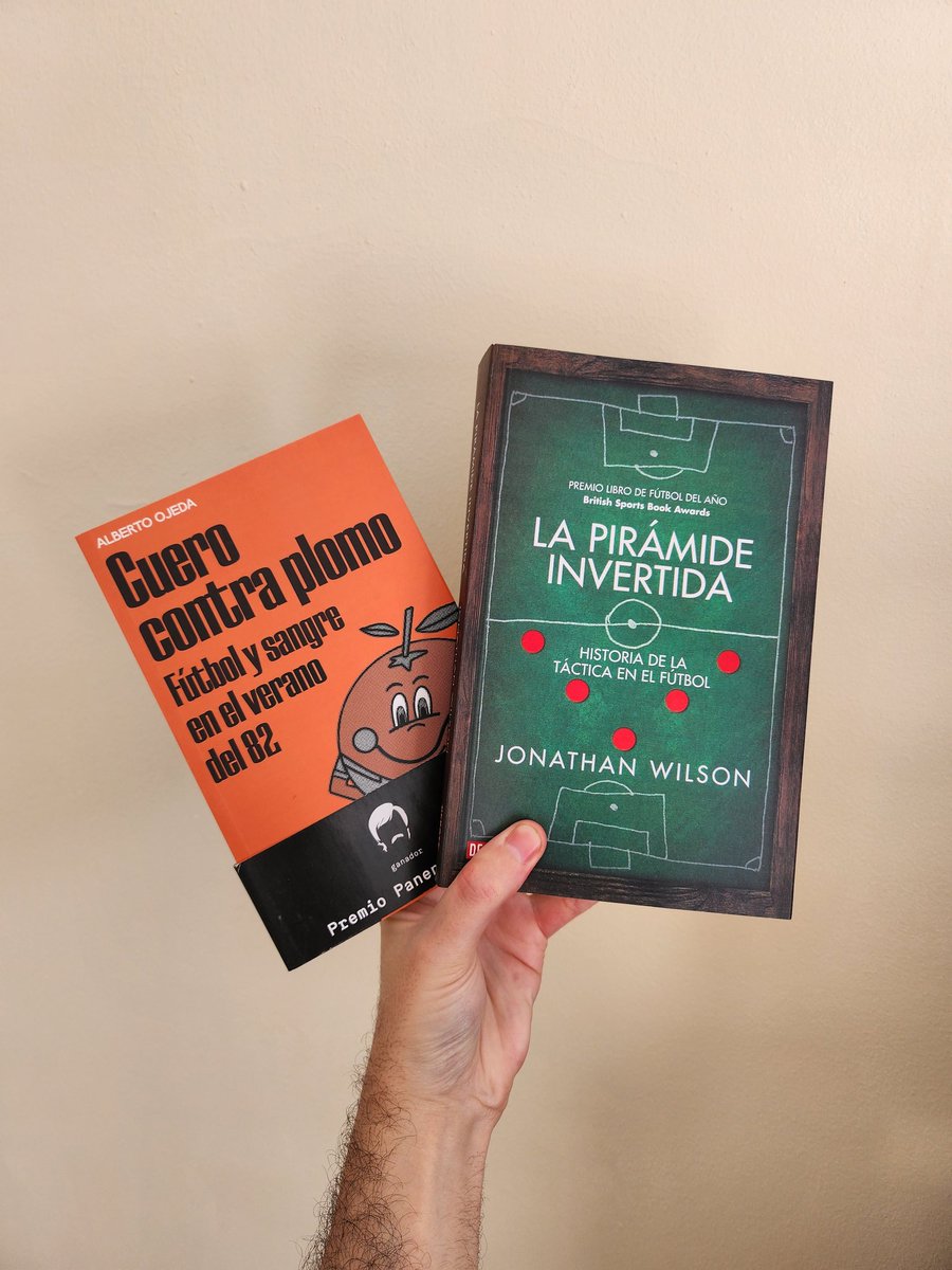 Librosfanaticos's tweet image. Feliz día a vos, querido amigo libro, que nos acompañás a todos lados, en las buenas y en las malas.