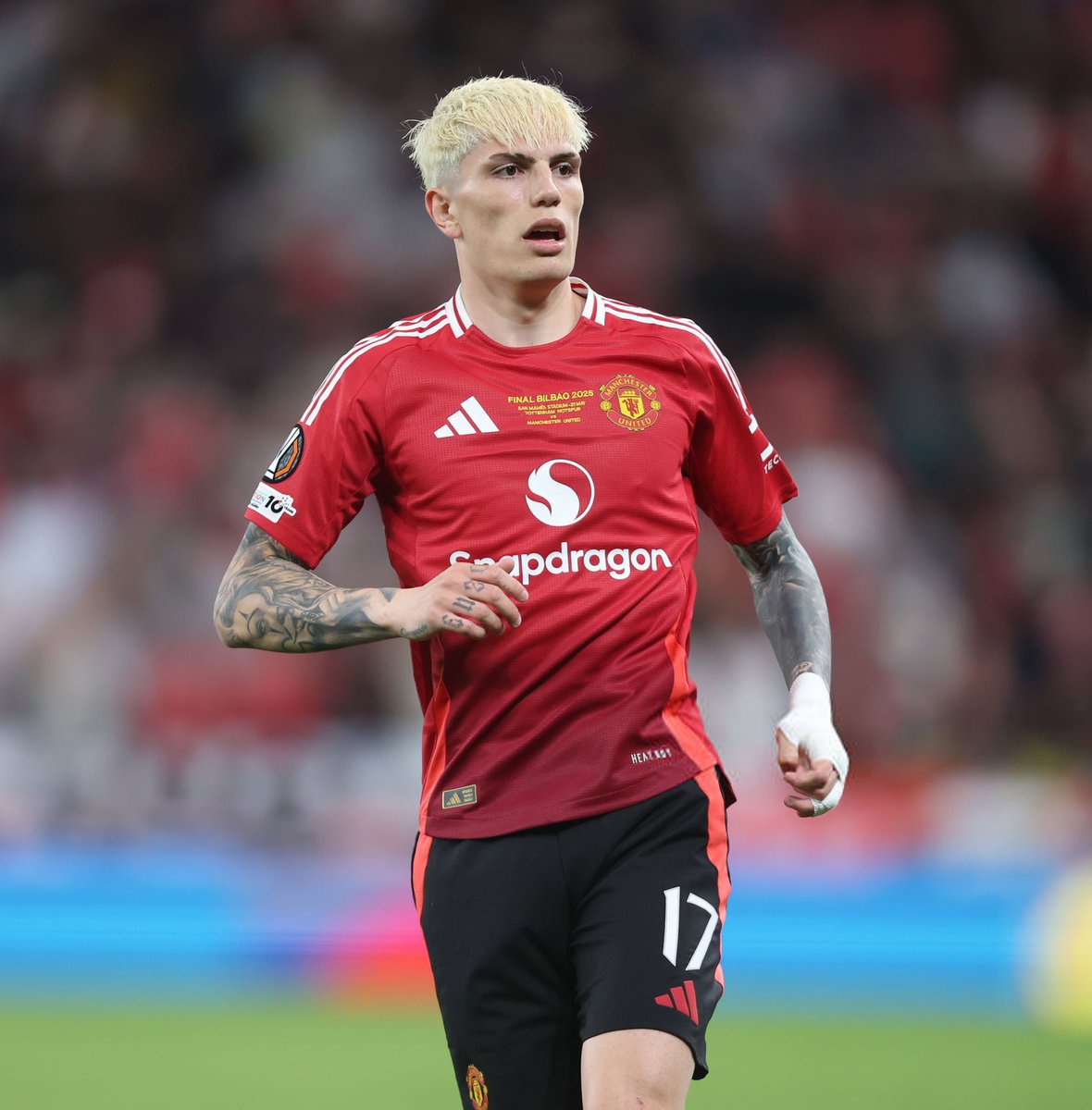 (fan) Ruben Amorim ๐ต๐น (@rubenamorimx) on Twitter photo ๐จ Napoli lead the race to sign Garnacho, with Chelsea also interested in the winger to strengthen their attack after Maduekeโs move to Arsenal. The Blues are long-term admirers of Garnachoโs ability to run at defenders and are considering making a move.
[<a href="/PeteHall86/">Peter Hall</a>, ๐จ Napoli lead the race to sign Garnacho, with Chelsea also interested in the winger to strengthen their attack after Maduekeโs move to Arsenal. The Blues are long-term admirers of Garnachoโs ability to run at defenders and are considering making a move.
[<a href="/PeteHall86/">Peter Hall</a>,