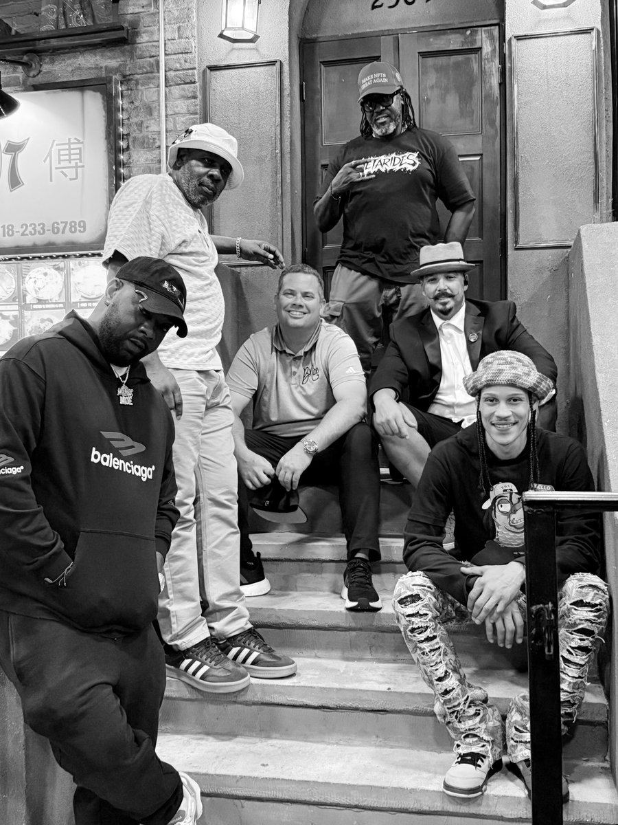 Music__District's tweet image. 📺 Music is the spark, but the movement is in the community — in the voices, the vision, and the shared energy we can ignite together. 🎶@BeamerBntlyBenz @DjbigstewAvax @VersaVV @BNICE_Projects