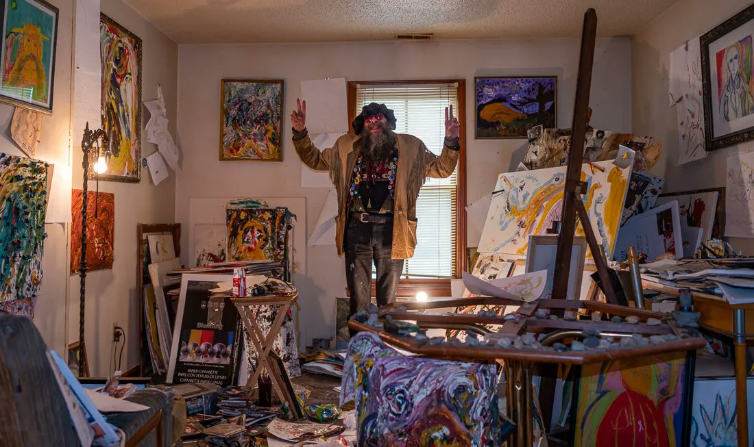 LawrenceKSTimes's tweet image. ICYMI: The family of Rob Blank — "Peace Man" and "Precious Love" — wants to thank the Lawrence community for the love and support it gave Rob throughout his life. They're holding a gathering in his memory this afternoon.
lawrenceks.news/4jPy2Tz