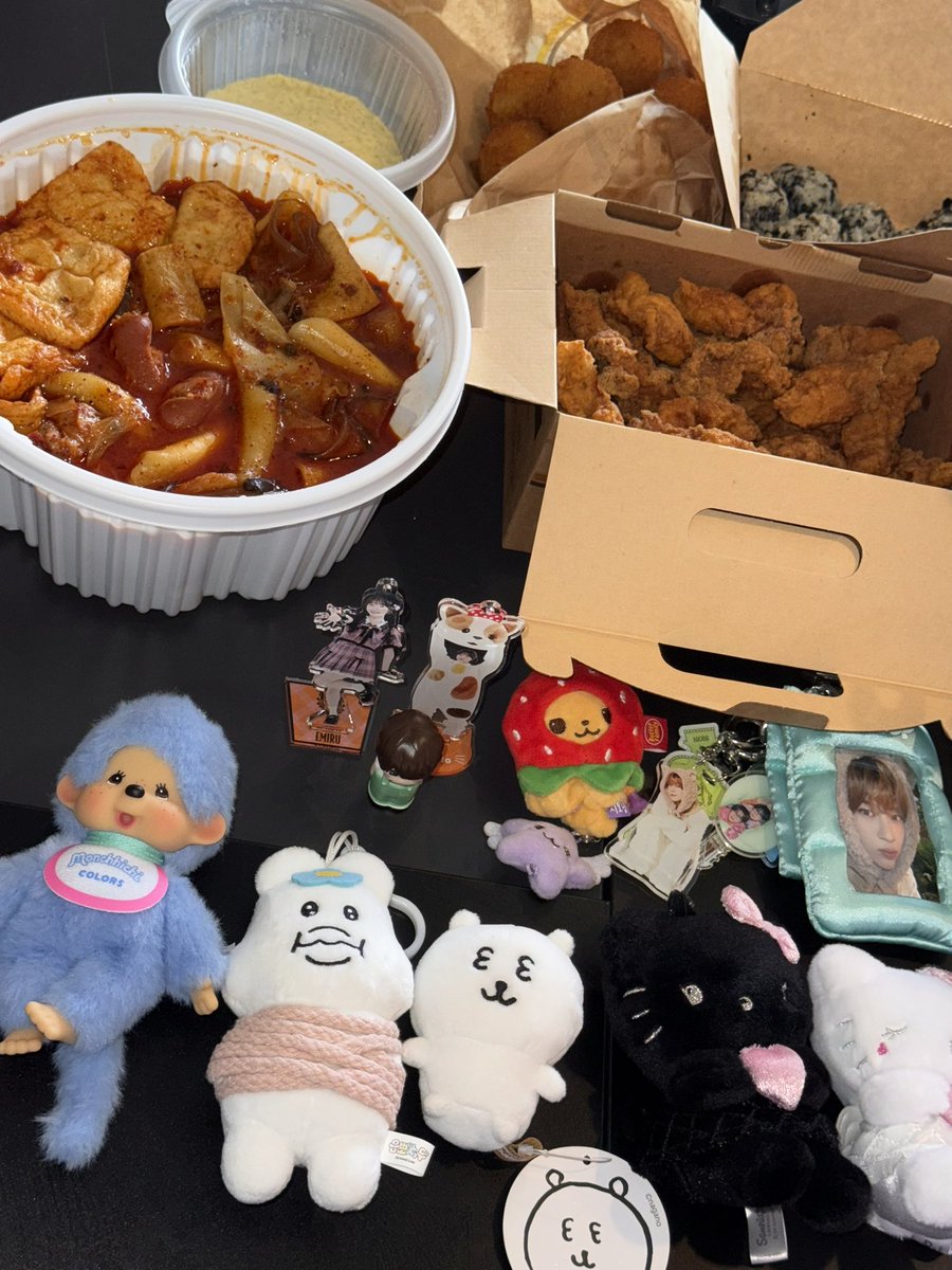 buzyeazy's tweet photo. 2년만에 합체했다
넘 즐거웟어요...  ♡♡ https://t.co/LvXR4Vpc1d