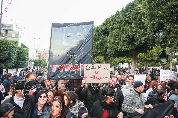 Maghrebi.org (@maghrebi_org) on Twitter photo Tunisian court jails journalist as rights groups protest crackdown
maghrebi.org/2025/07/20/tun…
<a href="/MartinRJay/">MartinRJay</a> Tunisian court jails journalist as rights groups protest crackdown
maghrebi.org/2025/07/20/tun…
<a href="/MartinRJay/">MartinRJay</a>