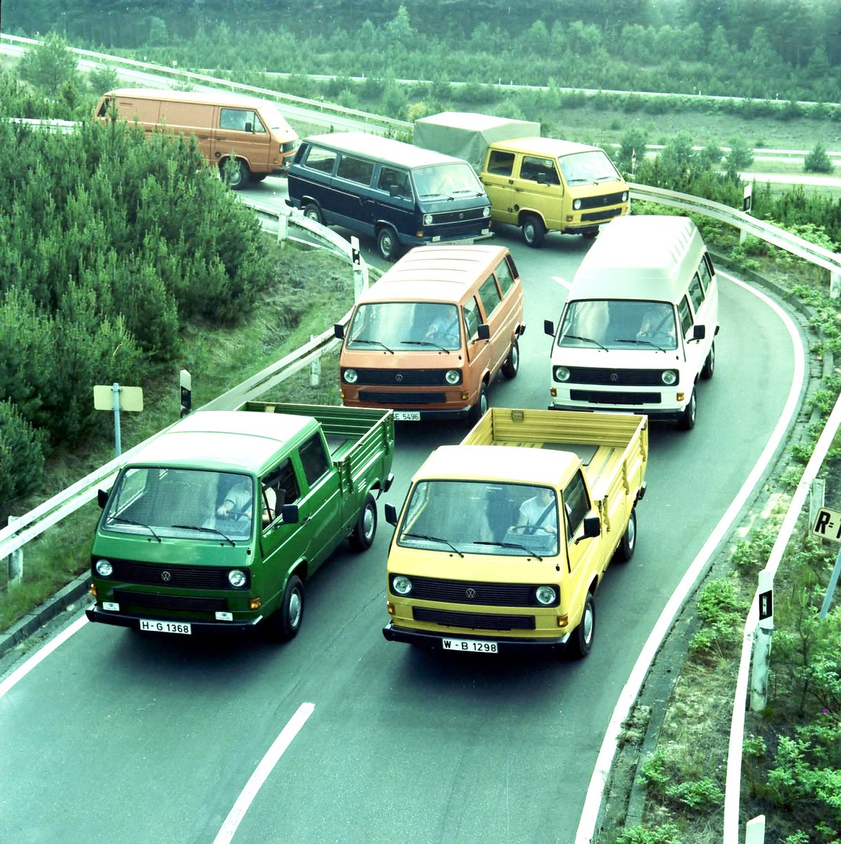 Volkswagen4ever's tweet photo. #vw #volkswagen #transporter #doublecab #vanwagon https://t.co/F6sXdrfwzE