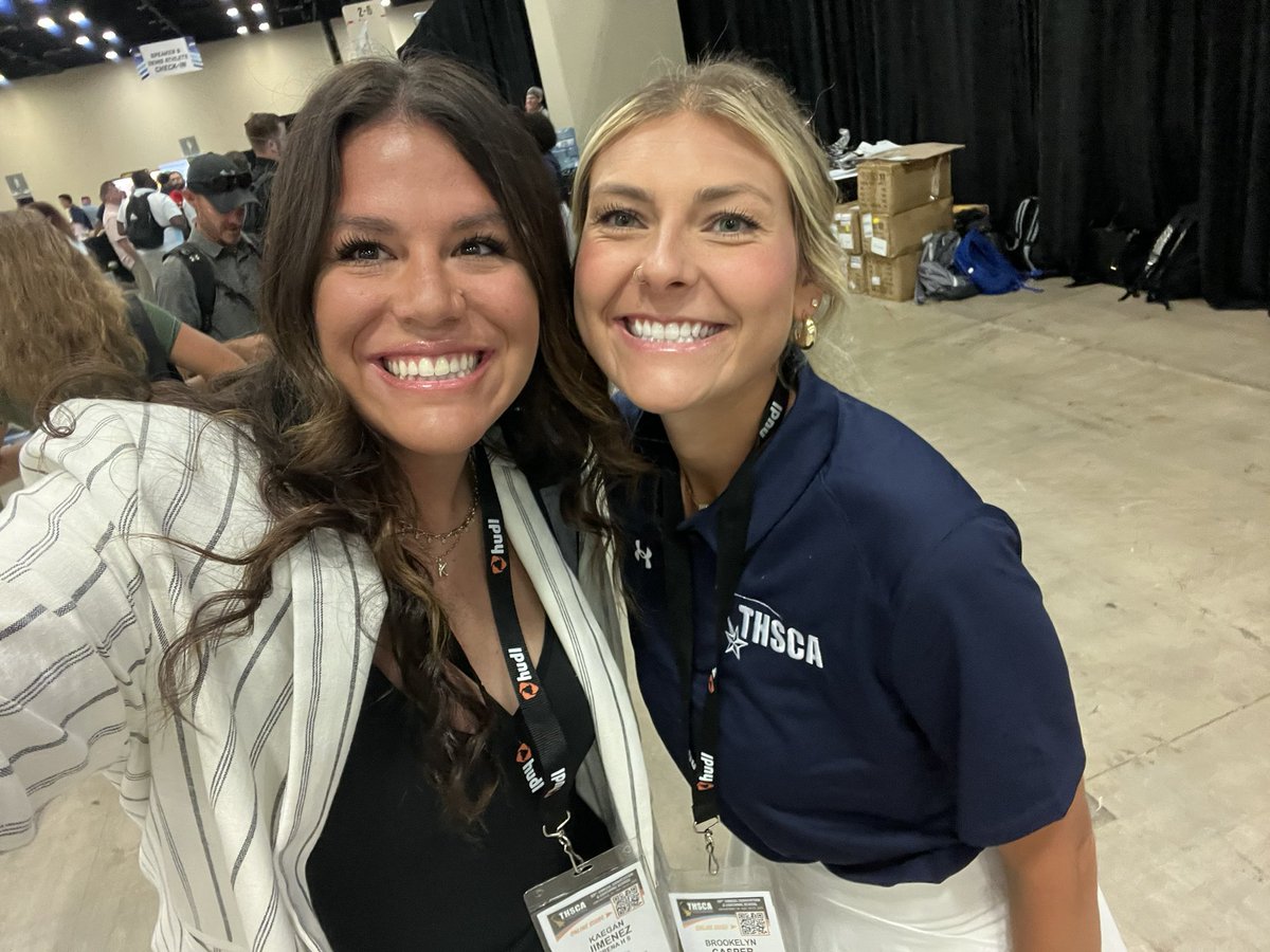 KaeganRenee's tweet image. My heart is already full seeing some of my fav faces at THSCA coaching school!
#THSCAconvention #THSCABrandAmbassador @THSCAcoaches
