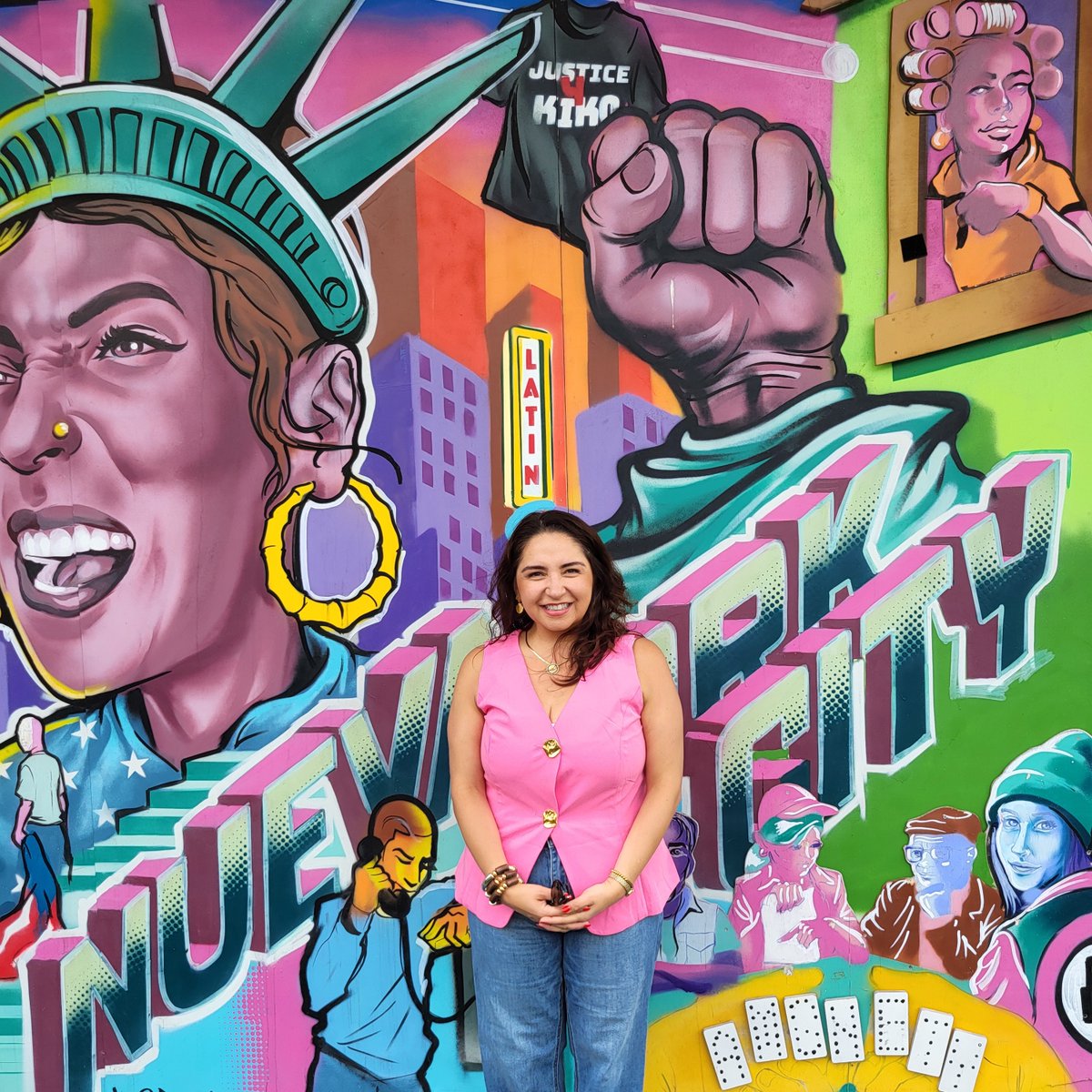 repdeliaramirez's tweet image. There's no place like home in #IL03! Proud to join the 25th Annual Barrio Arts Festival in Humboldt Park last weekend to celebrate community resilience, joy, culture, and pride.
No matter the threats, the diverse communities of #IL03 are here to stay!