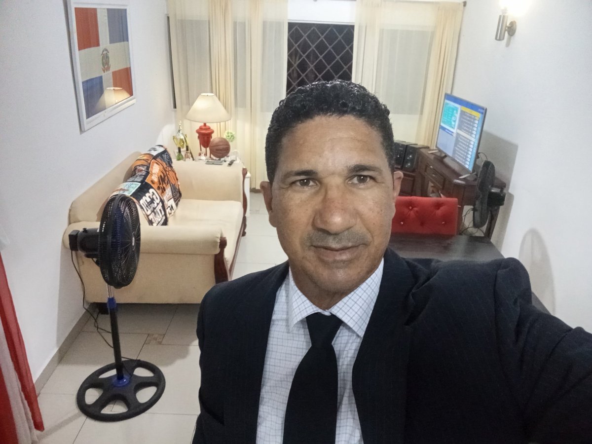 Hacia donde va nuestra sociedad ?
El producto de la Atomización de la Familia y la descomposición social,
Dónde se desprecia el bien colectivo, y solo se persigue lo individual a costa de la que sea.
Que nos pasa en R.D.
Atomizar: Dividir algo a su mínima expresión