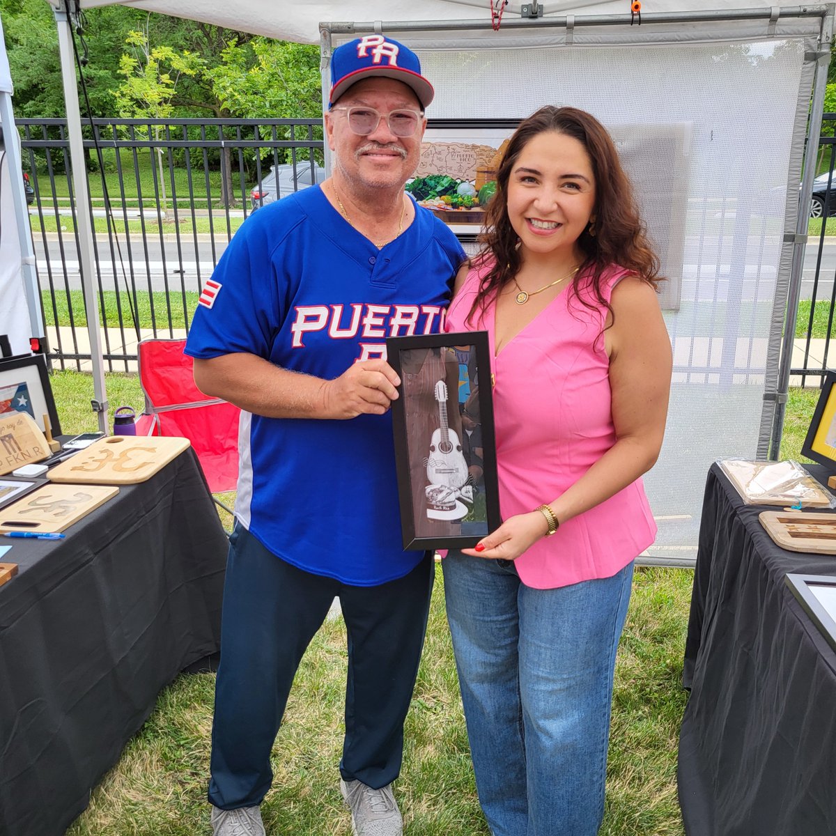 repdeliaramirez's tweet image. There's no place like home in #IL03! Proud to join the 25th Annual Barrio Arts Festival in Humboldt Park last weekend to celebrate community resilience, joy, culture, and pride.
No matter the threats, the diverse communities of #IL03 are here to stay!