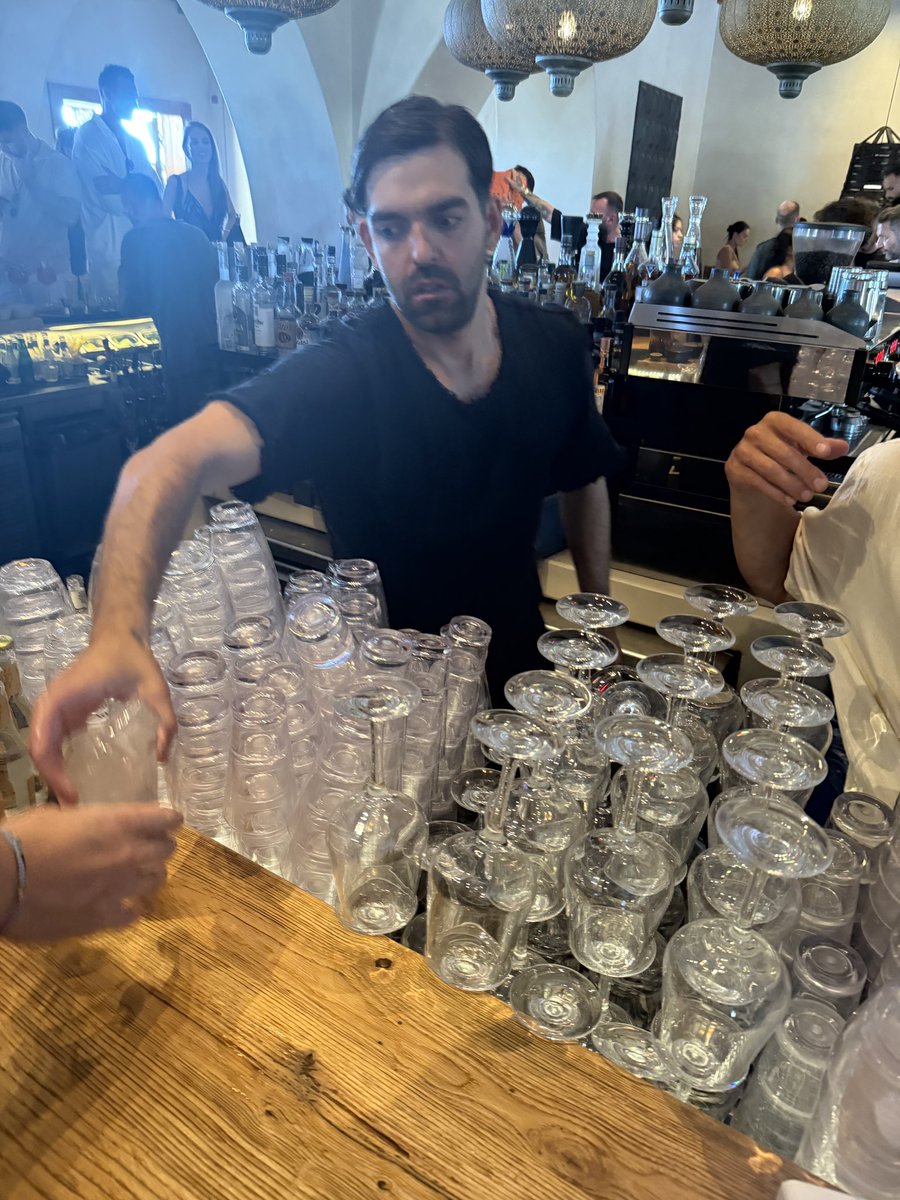 Dylanmccutcheo2's tweet image. Fuck Robbin proper