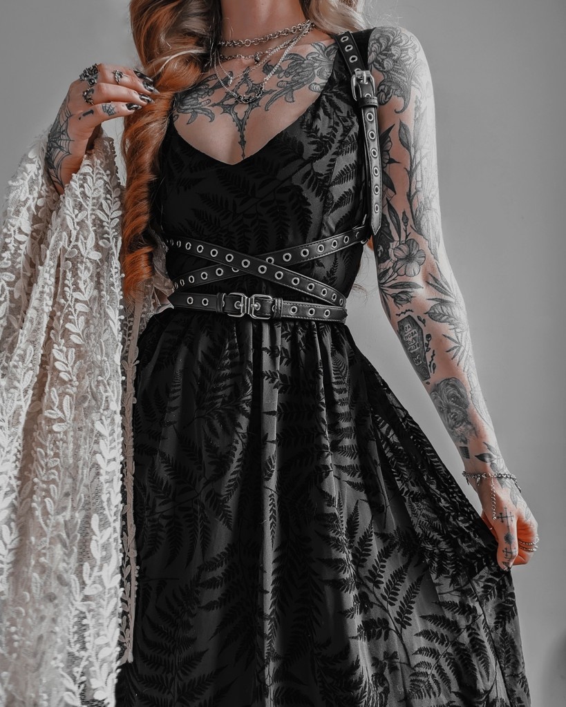 Disturbia Clothing (@disturbiaco) on Twitter photo Botanical but with a bite 🌿 <a href="/kllsym/">Kellsey Morris</a>'s darkly dressed and lightly layered in our Lunafern dress and Evangeline lace kimono 🖤
disturbia.co.uk/collections/wo…
#darksummer #summergoth #gothsummer #softgoth Botanical but with a bite 🌿 <a href="/kllsym/">Kellsey Morris</a>'s darkly dressed and lightly layered in our Lunafern dress and Evangeline lace kimono 🖤
disturbia.co.uk/collections/wo…
#darksummer #summergoth #gothsummer #softgoth