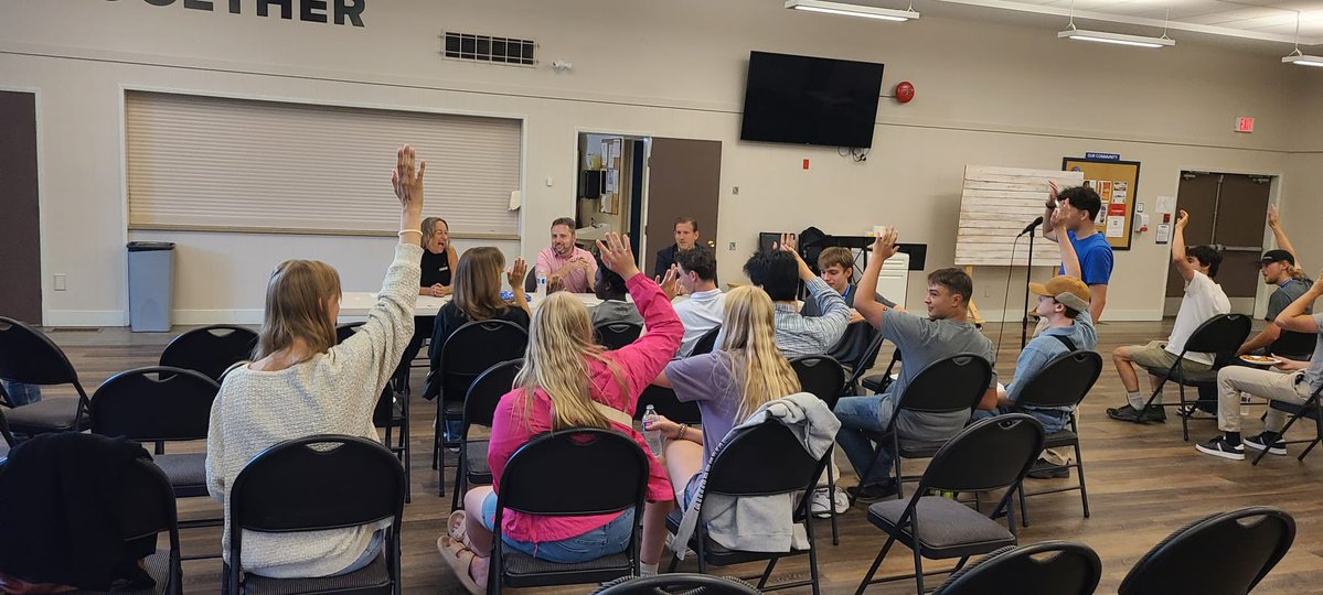 gavindew's tweet image. The kids are alright!
We had a great first event yesterday for young conservatives, with smart questions and thoughtful discussion from a group of young people who are passionate about a better future for their generation.
#bcpoli