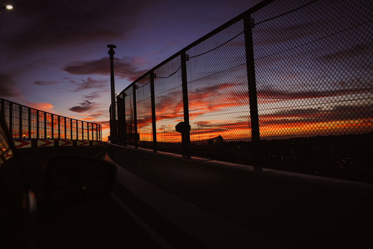 teo_BD0807's tweet image. 帰り道の夕焼けが沁みる🌆